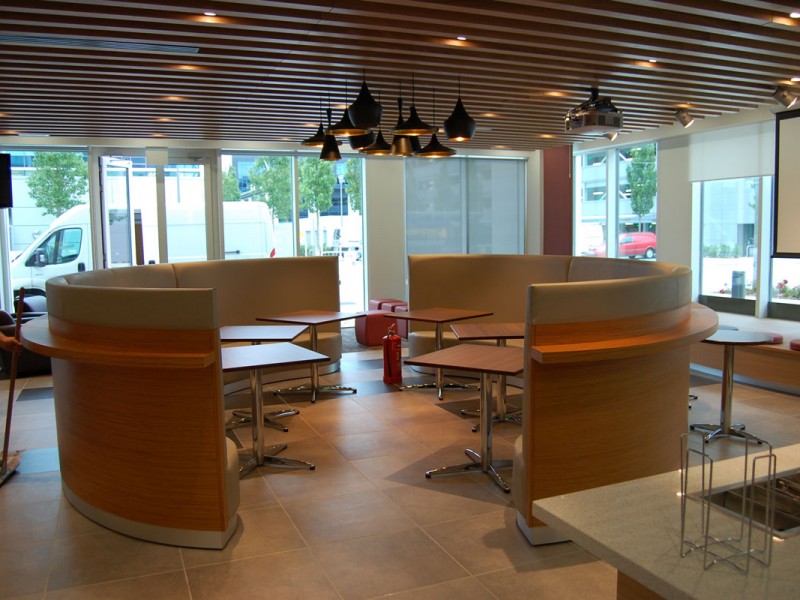 Fluor Cafe Breakout Seating